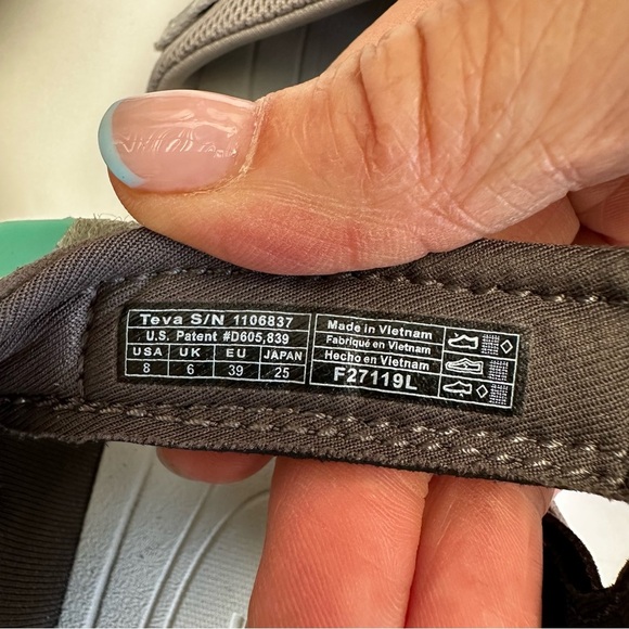 Teva Women’s Tirra CT Sandals Gray Aqua Active Comfort Hiking Summer NWOT 8 39 - Picture 7 of 12
